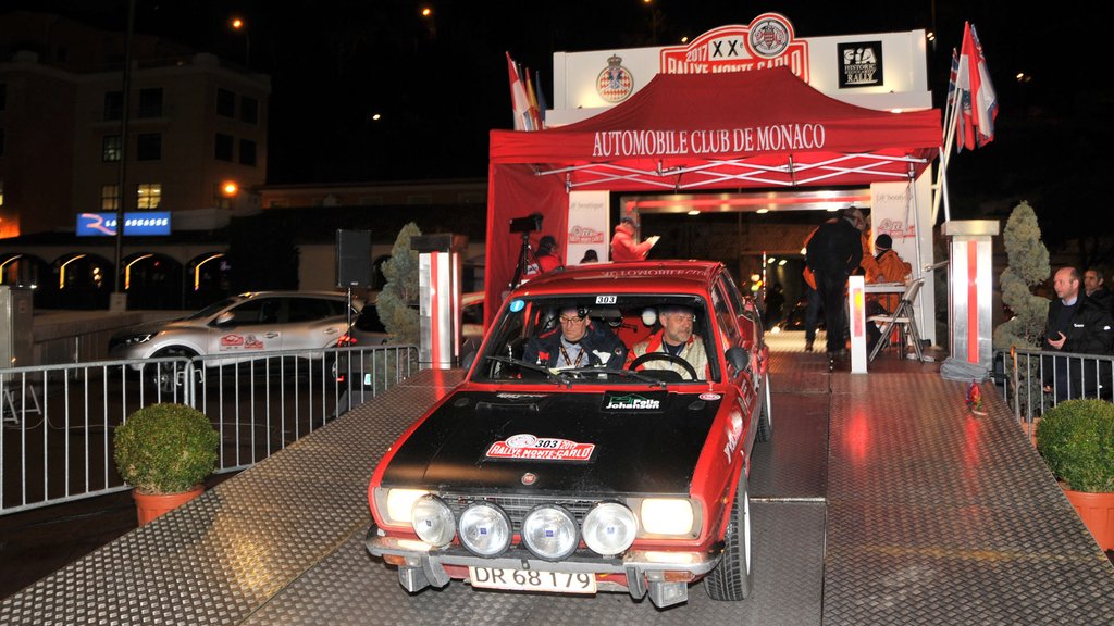 Lars Hindsgaul, Assens og Arne Pagh, Middelfart på startrampen i Monaco 2017, inden det går løs i de høje bjerge ovenfor Monaco
(Foto: Viggo Johansen, rallypics.dk)